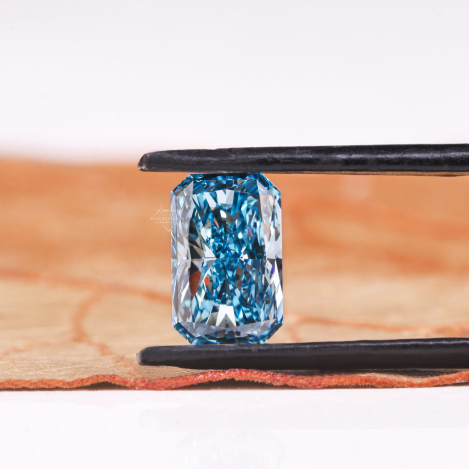 1.00 Carat Radiant Cut Vivid Blue Lab Grown Diamond
